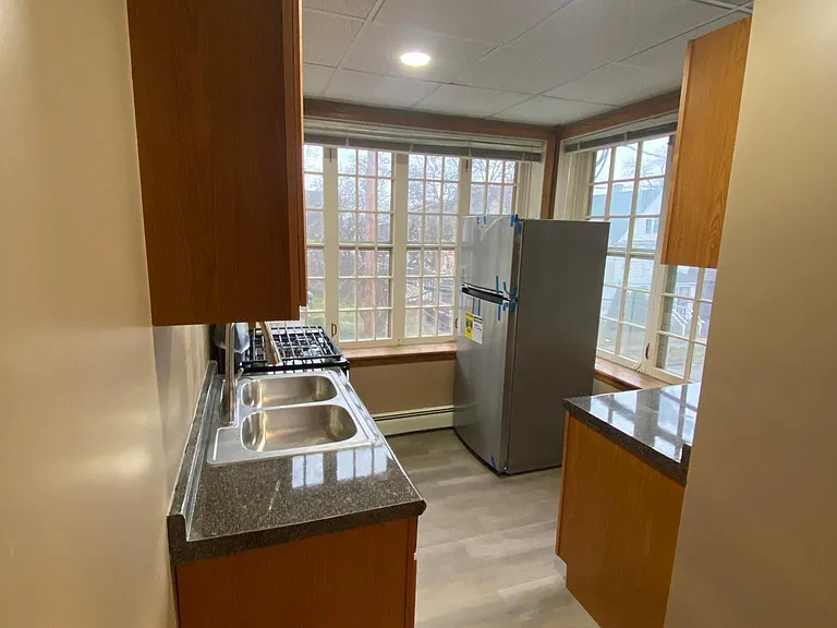 1624 Genesee St #6 — Photo 11