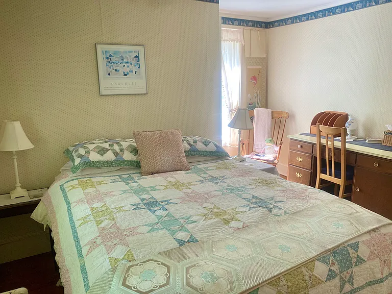80 College St #1 — Photo 9