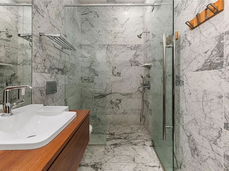 2669 S Bayshore Dr #704N — Photo 13