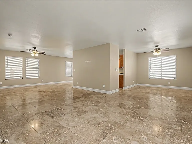 1208 Swanbrooke Dr — Photo 6