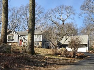 111 Camp Moween Rd, Lebanon, CT 06249