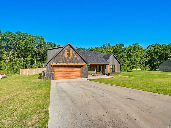 3rd image of 1165 Green Turtle Cir