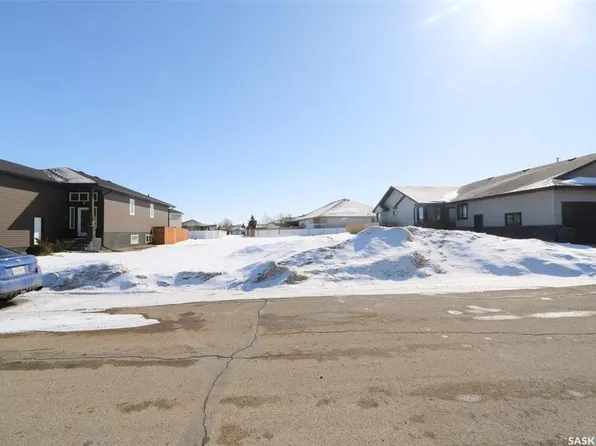 90-98 Good Spirit CRESCENT, Yorkton, SK S3N 0X1