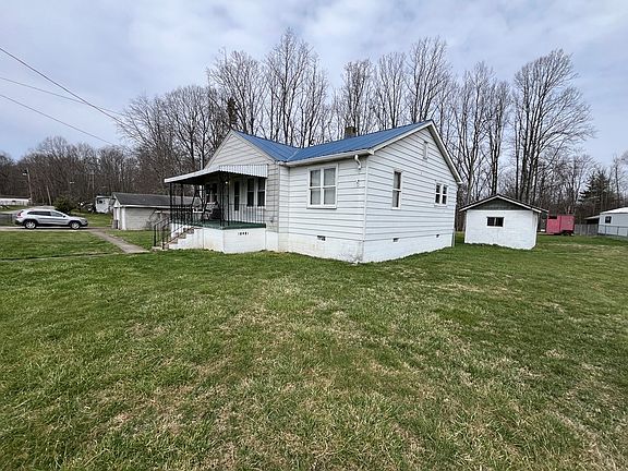 5th image of 581 Pemberton Rd