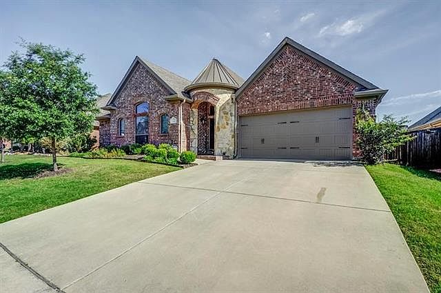 1st image of 408 Sodbury Ct