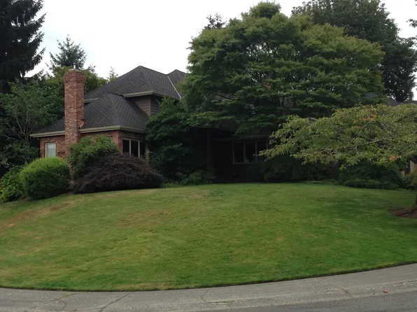 19012 62nd Ave NE, Kenmore, WA 98028