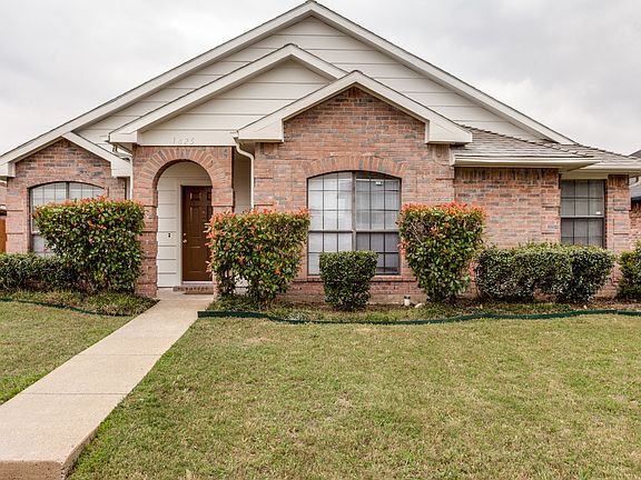 2nd image of 1625 Cool Springs Dr