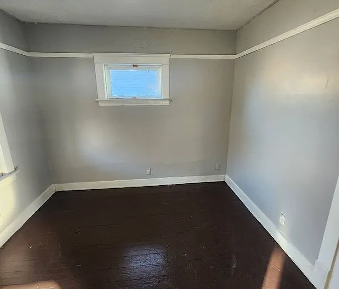 11702 Honeydale Ave #UP — Photo 16