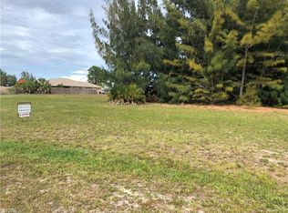 1823 NW 2nd Pl, Cape Coral, FL 33993