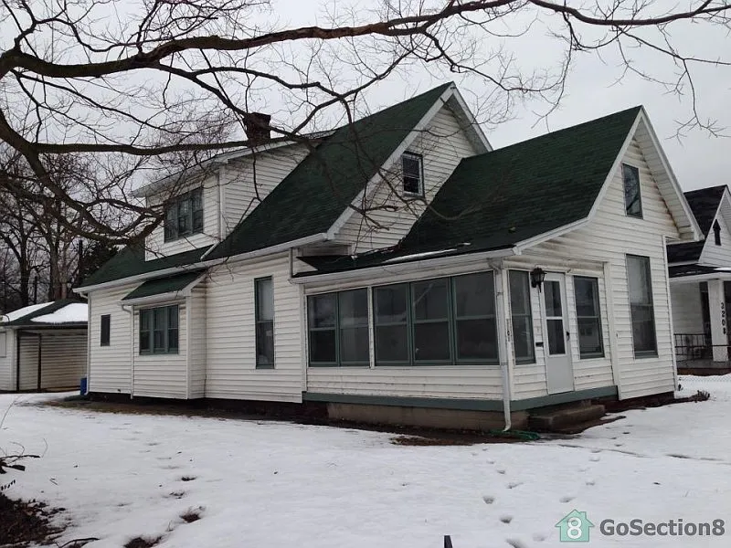 3204 Graceland Ave photo 1