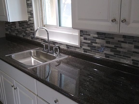 5th image of 68 Edmonds St #Up