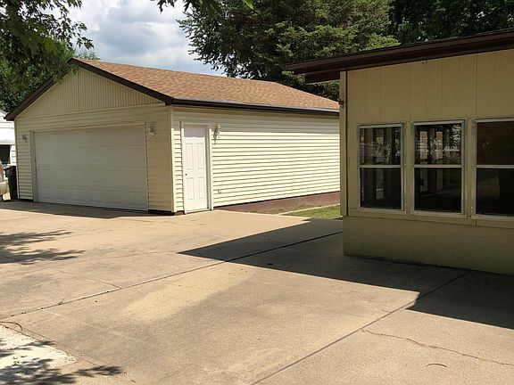 oversized double car garage