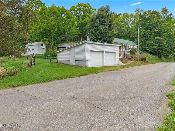 5th image of 1352 Wilson Station Rd