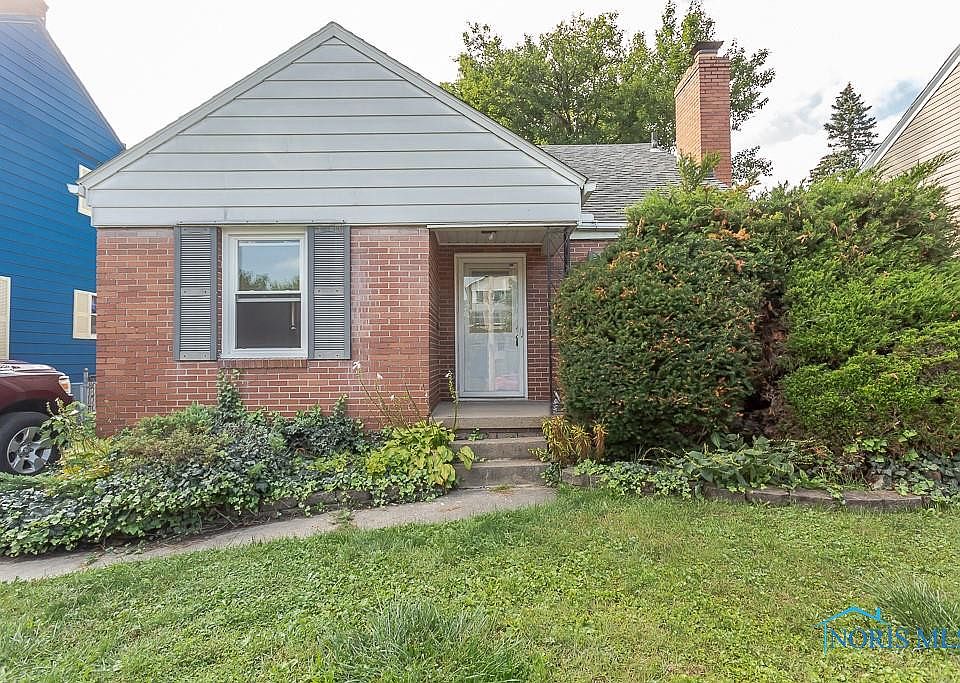 1st image of 4207 Lyman Ave
