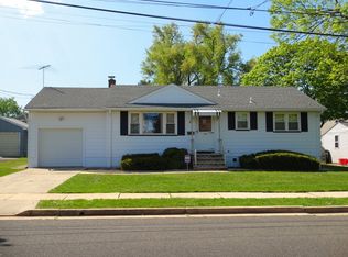 6 Sydney Pl, Manville, NJ 08835