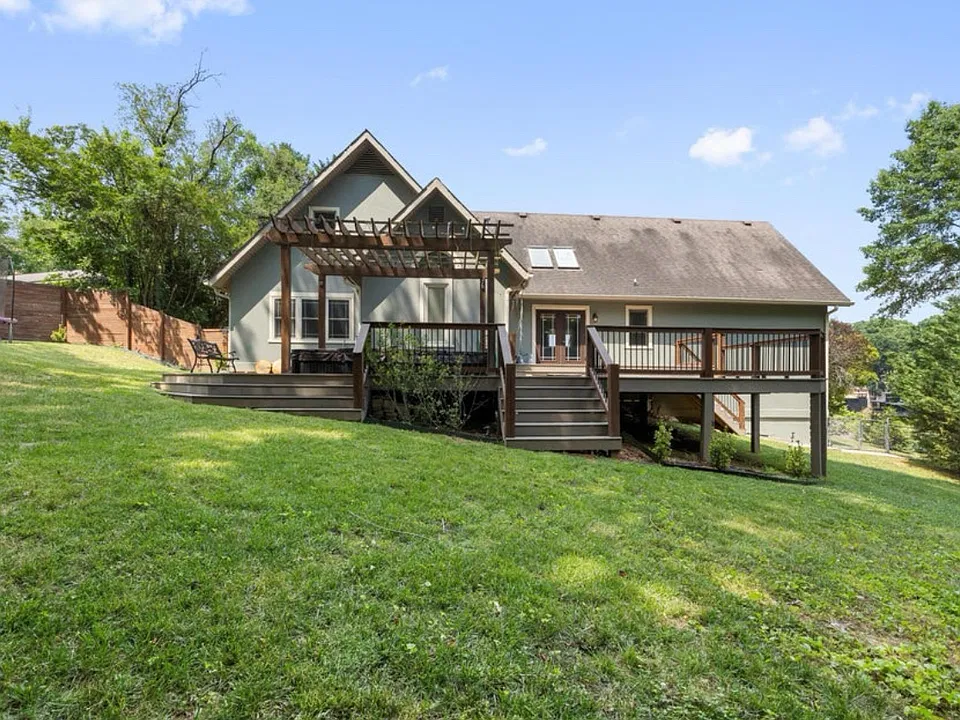4940 Bal Harbor Dr