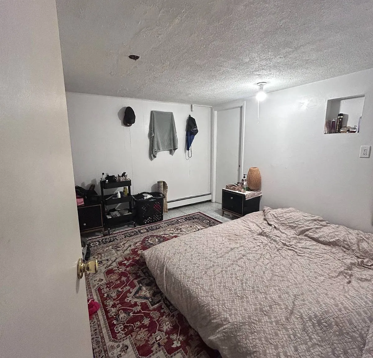 1 bed, 1.0 bath, $975 — Photo 3