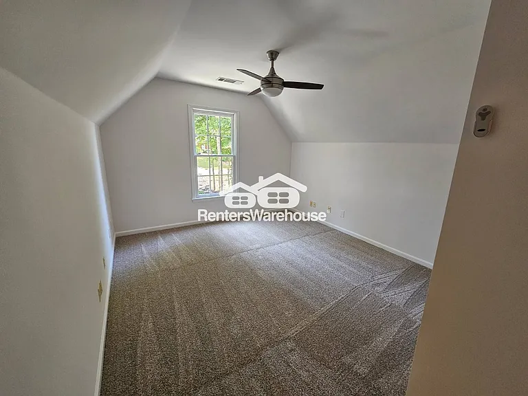 2530 Wellsley Ln — Photo 39