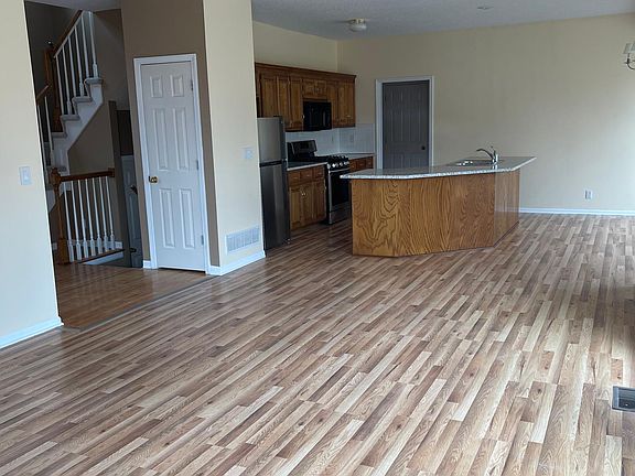 Living room view 2 (Kitchen)