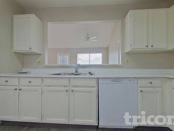 4th image of 9607 N 88th Dr