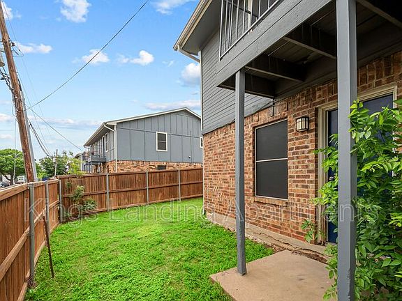 4th image of 304A Kings Way Dr