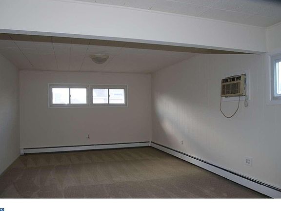 5th image of 53 Narcissus Ln