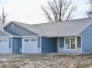 184 Chelsea Dr, Defiance, OH 43512