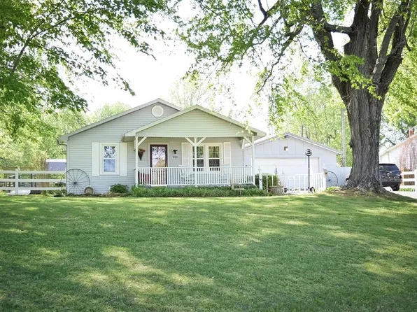 905 Manitou Rd, Manitou, KY 42436