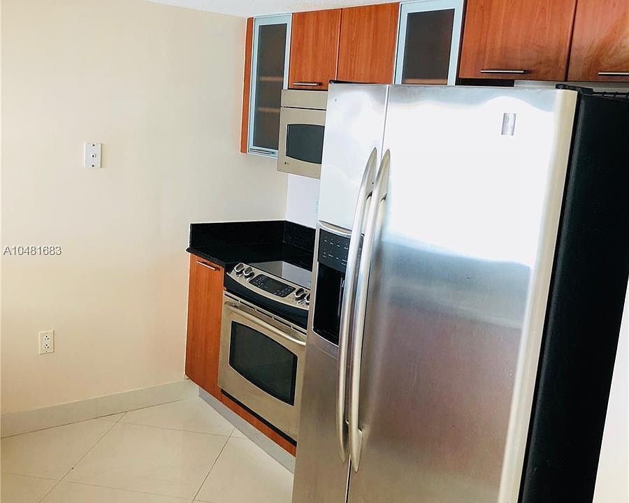 1st image of 1800 N Bayshore Dr APT 1812