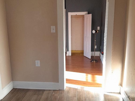 3rd image of 403 W Pine St #4