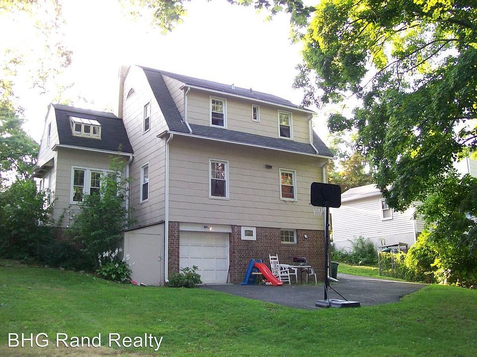 2nd image of 34 Puritan Dr