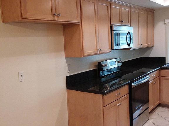 3rd image of 2860 W 235th St APT 7