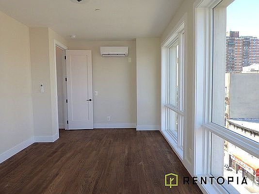 3rd image of 83 Graham Ave #4D