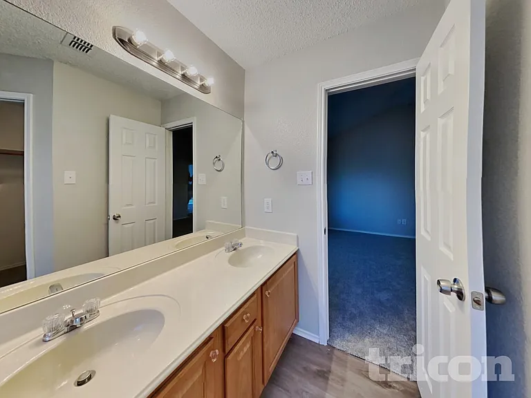 2745 Castro Ln — Photo 11