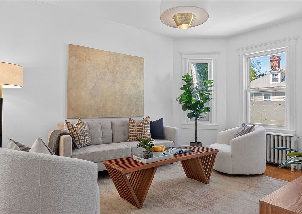 1st image of 83 Glen Rd #2