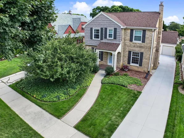 2520 Lefeber AVENUE, Wauwatosa, WI 53213