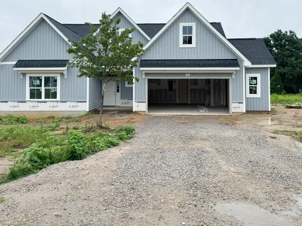 35 Torrent Ln, Zebulon, NC 27597