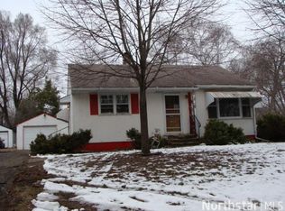 141 Wheelock Pkwy E, Saint Paul, MN 55117