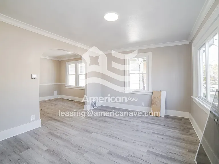 1756459_006_dining_room_14121346.jpg