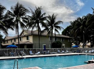 4142 Forest Dr, Fort Lauderdale, FL 33332