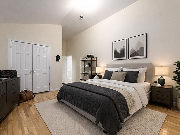 5th image of 2702 Latting St APT 3