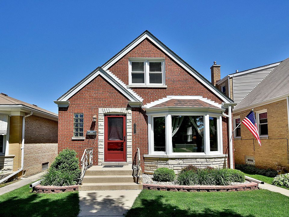 1st image of 7521 N Oketo Ave