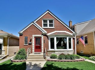 7521 N Oketo Ave, Chicago, IL