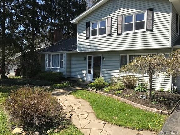 2nd image of 2802 Oakland Dr