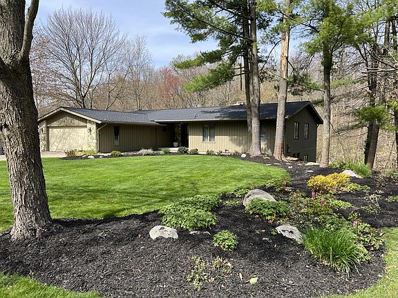 2nd image of 7331 Cascade Woods Dr SE