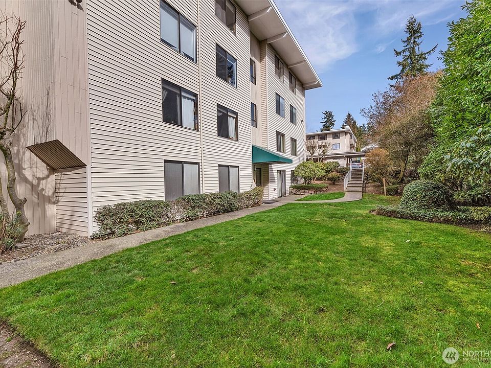 1st image of 18606 52nd Avenue W #222