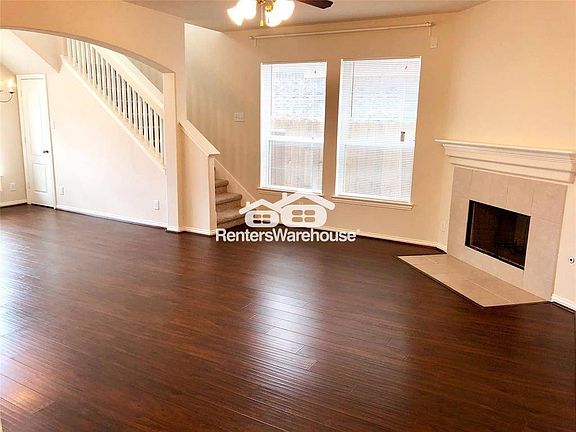 2nd image of 2338 Beacon Brook Ln