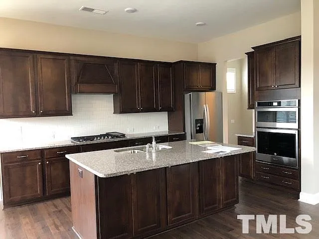 1645 Upper Park Rd — Photo 6