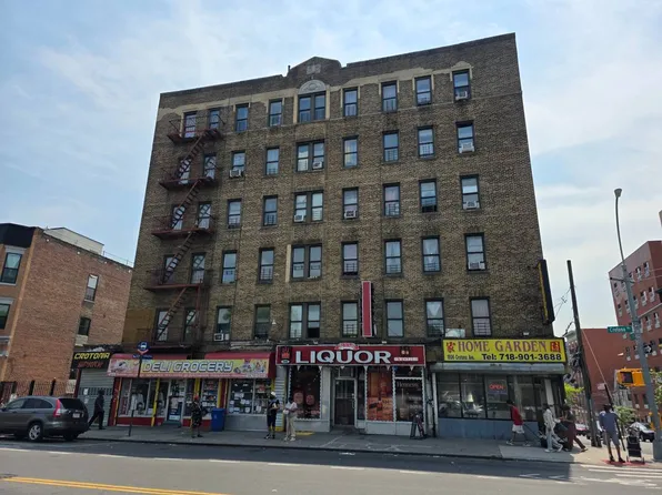 1814 Crotona Avenue image 1 of 9