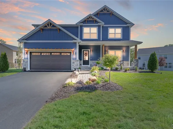 3380 Hickory Knoll Ln, Baldwinsville, NY 13027